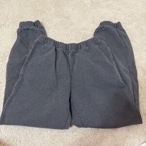 Brandy Melville Dark Grey Rosa Sweatpants